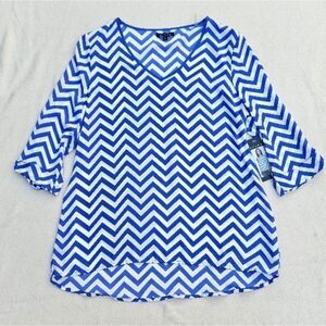 Kiara Blue and White Chevron Sheer 3/4 Sleeve Top